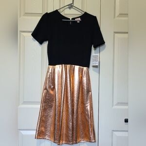 NWT LuLaRoe Elegant Amelia Black A-Line Skirt Metallic Pleats Pockets Medium